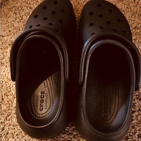 CROCS Classic Crush Womens Crocs - Women's size 7 / Men's size 5 - Picture 3 of 8